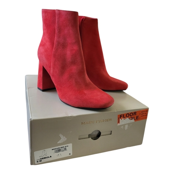 NIB Marc Fisher Nebula red suede boots Womens Size 6 New - Picture 1 of 7